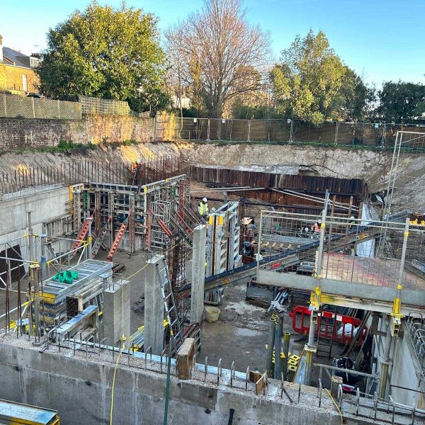 Castelnau, Barnes